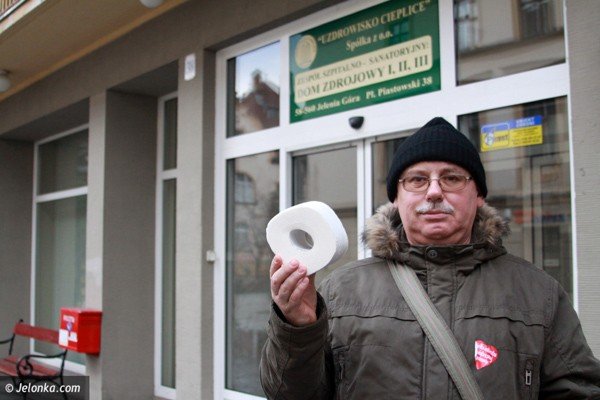 czy-uzdrowisko-wydziela-papier-toaletowy-pacjentom-38064