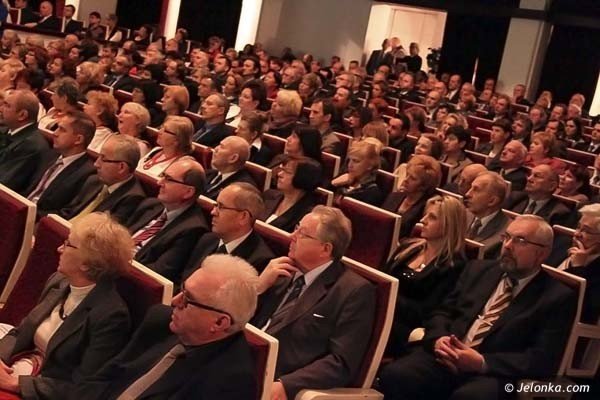 umacniali-relacje-mowili-o-prestizu-miasta-w-teatrze-im-norwida-38089