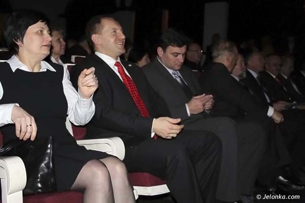 umacniali-relacje-mowili-o-prestizu-miasta-w-teatrze-im-norwida-38089