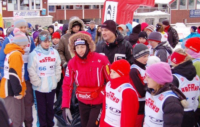 justyna-kowalczyk-dekorowaa-zwyciezcow-38120