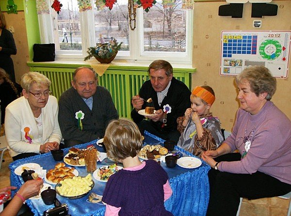 babciom-i-dziadkom-wnuczeta-juz-zyczyy-najlepszego-38217
