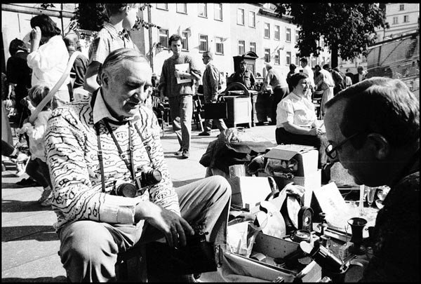 Waldemar Wydmuch kolekcjoner. Jarmark Staroci i Osobliwości na początku lat 90. XX wieku.