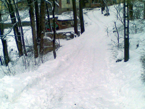 przez-snieg-trzy-godziny-do-domu-w-michaowicach-nie-odsniezali-38298