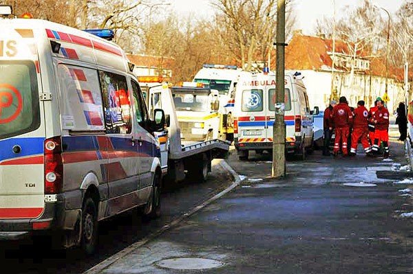 nie-zauwazy-ambulansu-na-sygnale-38345