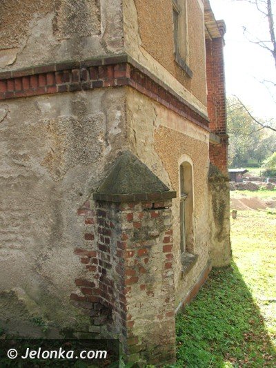 romantyczna-ruina-jak-z-filmow-grozy-38362
