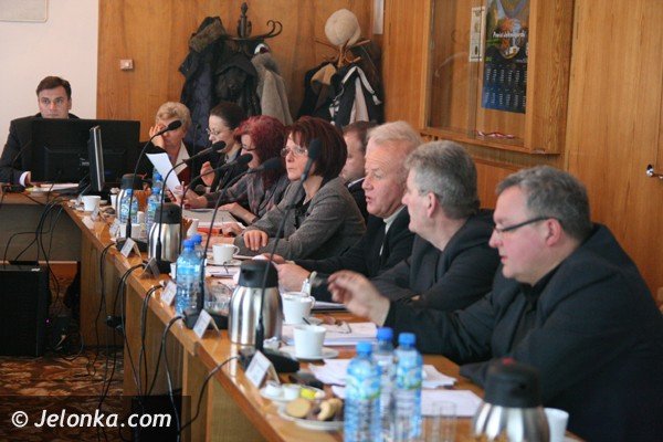 rada-powiatu-o-nowosciach-dla-rodzin-zastepczych-38394
