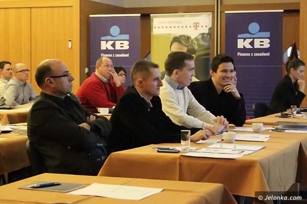 dyskutowali-o-efektywnym-biznesie-w-hotelu-mercure-38398