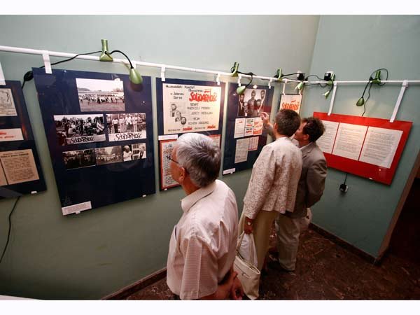 wystawa-pamiatek-solidarnosci-385