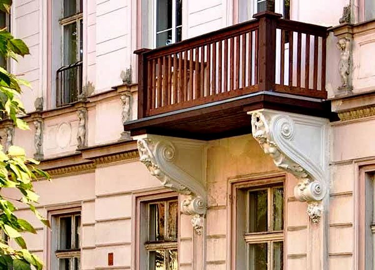 na-przechodniow-runa-balkony-3867