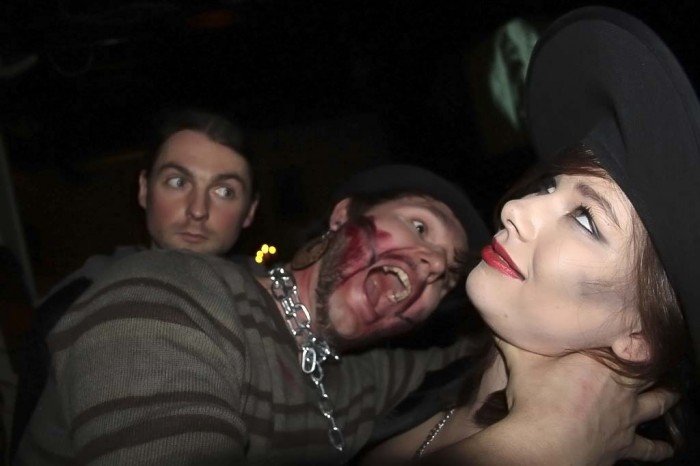 strach-mia-wielkie-oczy-zombie-ostatki-w-oriencie-38715