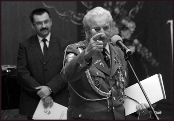 Józef Brandys 1 października 2010 roku śpiewał piosenkę o pięknych Polkach...