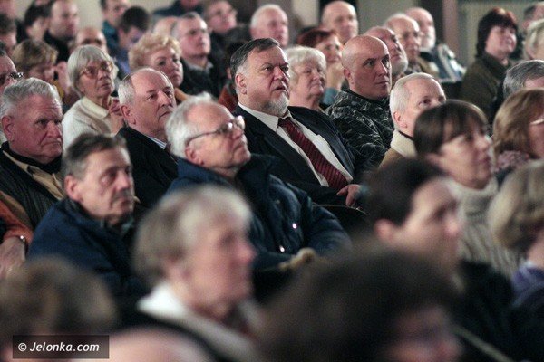 niepodlegosc-czy-zniewolenie-po-spotkaniu-z-panstwem-gwiazdami-w-kinie-grand-38760