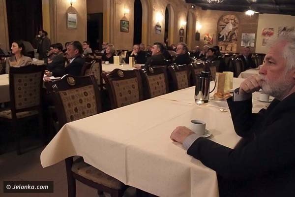 dyskutowali-o-kryzysie-i-polityce-38762