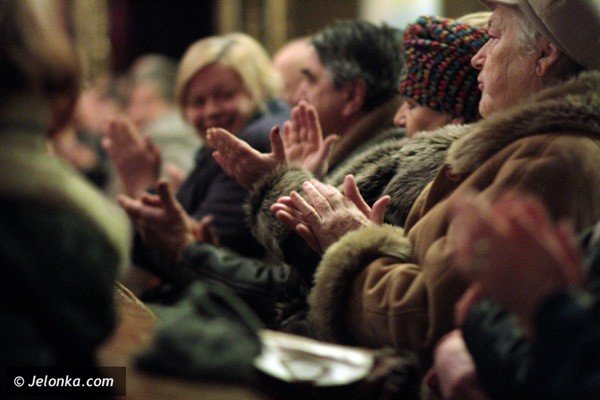 perfekcja-gosow-chor-raspev-pokaza-klase-spiewacza-38854