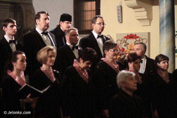 perfekcja-gosow-chor-raspev-pokaza-klase-spiewacza-38854