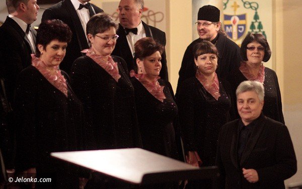 perfekcja-gosow-chor-raspev-pokaza-klase-spiewacza-38854