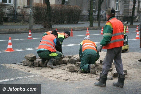 uwaga-roboty-drogowe-zwezenie-na-wolnosci-38917