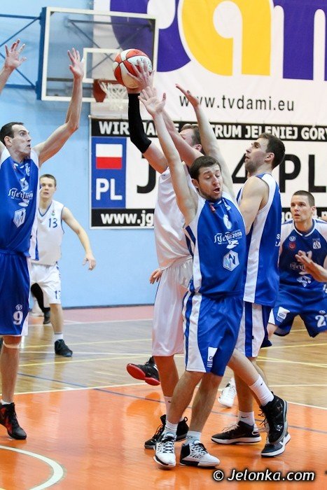 kapitalny-mecz-sterengi-porazka-sudetow-foto-38936