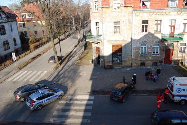 parkujace-auta-ograniczaja-widocznosc-i-przyczyniaja-sie-do-kraks-38983