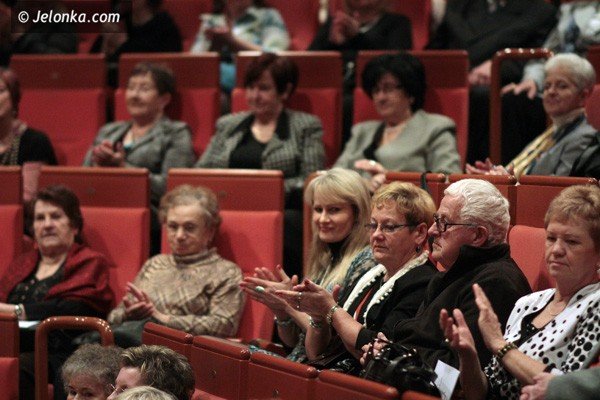 zagrali-i-zaspiewali-paniom-z-okazji-dnia-kobiet-sodka-uczta-bya-wazniejsza-39021