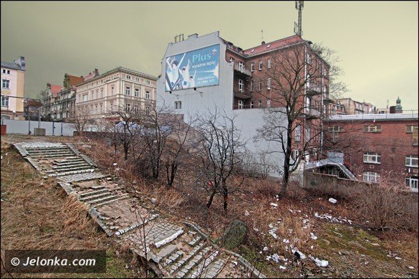 smietnik-za-potem-w-samym-srodmiesciu-39080