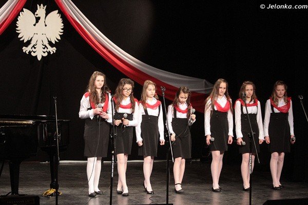 ukochana-polska-na-pieciolinii-patriotyzm-wyspiewany-na-koncercie-galowym-39188