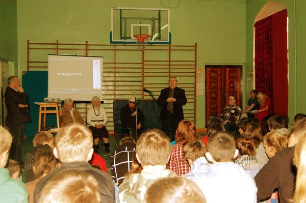 wazna-lekcja-z-niepenosprawnymi-moj-przyjaciel-jest-inwalida-39218