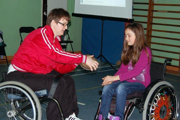 wazna-lekcja-z-niepenosprawnymi-moj-przyjaciel-jest-inwalida-39218