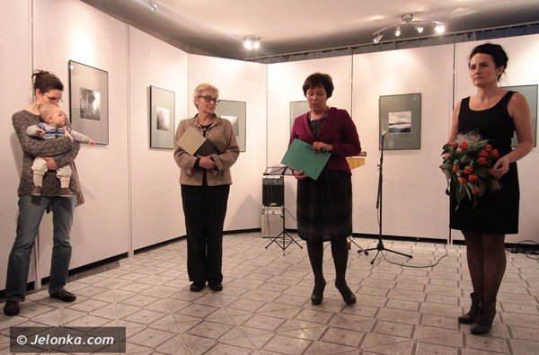 jak-czarnobiae-pery-fotografie-janiny-hobgarskiej-w-muflonie-39227