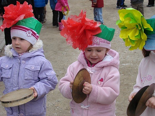 jak-pod-chojnikiem-wiosne-witano-39272