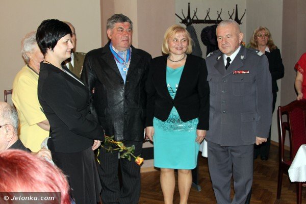 uhonorowano-zasuzonych-dla-srodowiska-kombatantow-39348