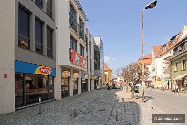 brzydko-przy-architektonicznej-nowosci-w-centrum-miasta-39400