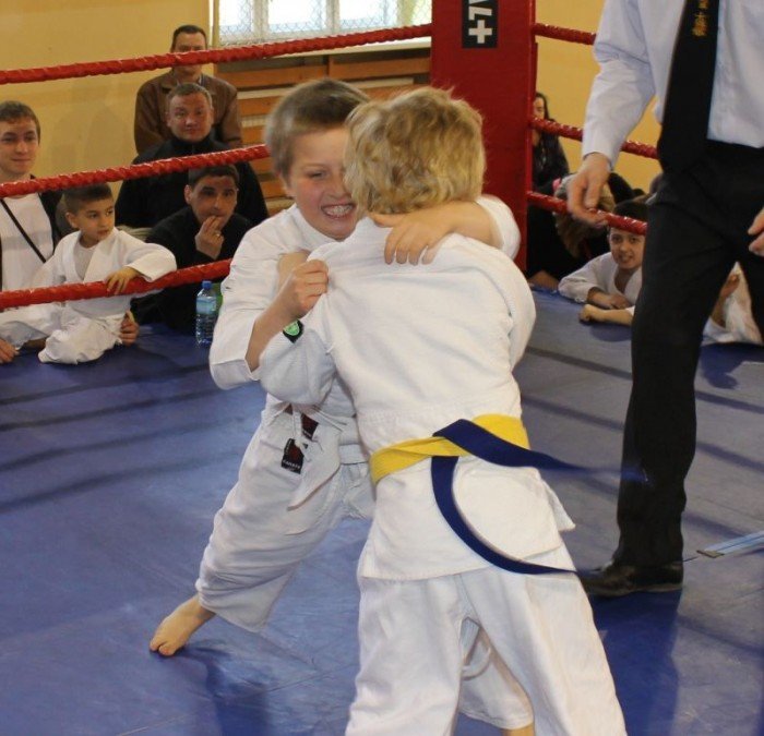 modzi-fighterzy-w-akcji-39413