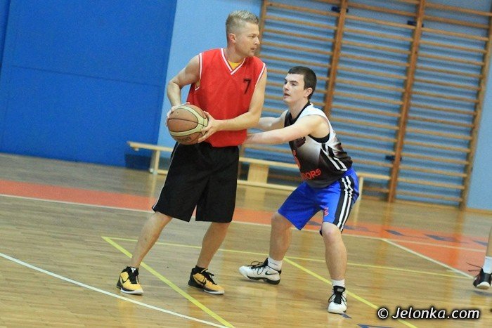pracowity-weekend-koszykarzy-amatorow-foto-39432