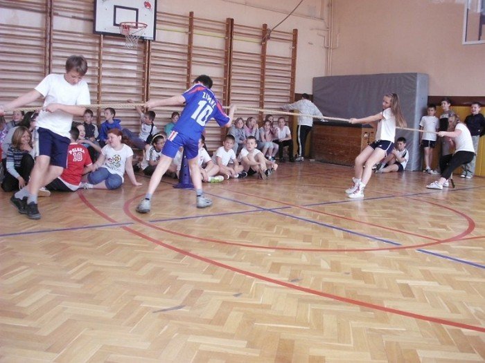 przeciagali-line-w-sp-8-foto-39471