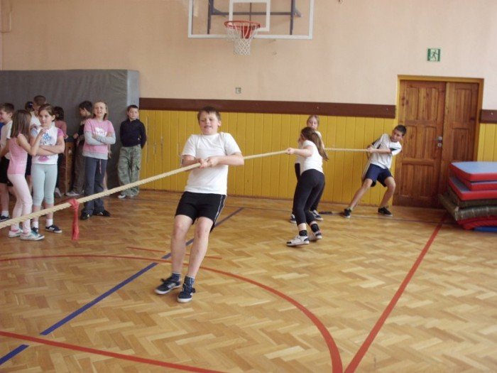 przeciagali-line-w-sp-8-foto-39471