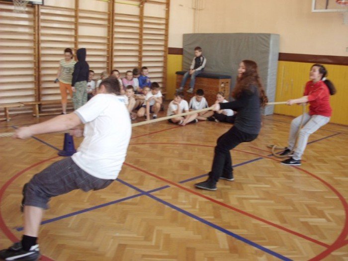 przeciagali-line-w-sp-8-foto-39471