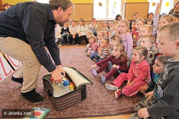 bog-nie-umar-jezus-zyje-trzecioklasisci-i-historia-zbawienia-39482