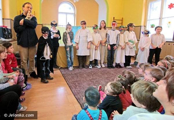 bog-nie-umar-jezus-zyje-trzecioklasisci-i-historia-zbawienia-39482