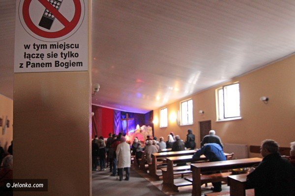 pobogosaw-panie-ten-pokarm-i-naucz-nas-dzielic-sie-z-potrzebujacymi-39517