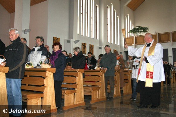 pobogosaw-panie-ten-pokarm-i-naucz-nas-dzielic-sie-z-potrzebujacymi-39517