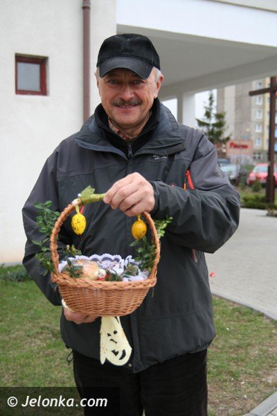 pobogosaw-panie-ten-pokarm-i-naucz-nas-dzielic-sie-z-potrzebujacymi-39517
