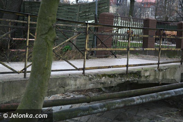 gruzy-na-brzegach-brudy-w-wodzie-strasznie-nad-mynowka-39533
