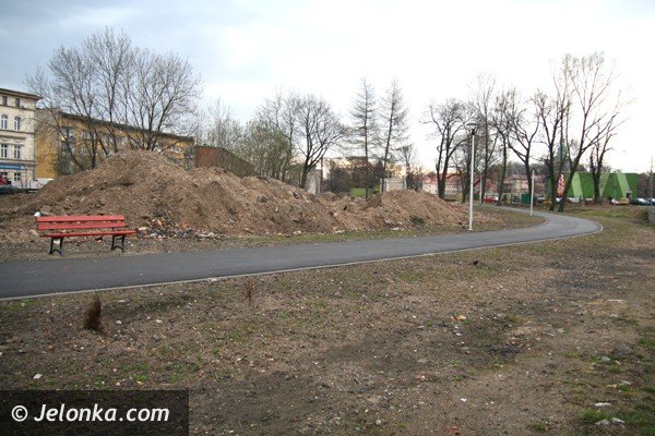 gruzy-na-brzegach-brudy-w-wodzie-strasznie-nad-mynowka-39533
