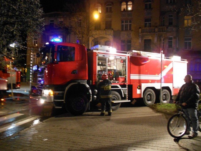 pozar-kamienicy-dziesiec-osob-ewakuowanych-39552