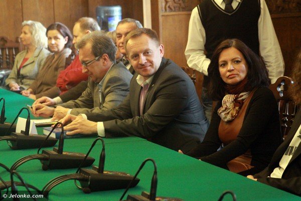 modzi-radni-wiedza-co-chca-robic-z-apetytem-na-zmiany-39600