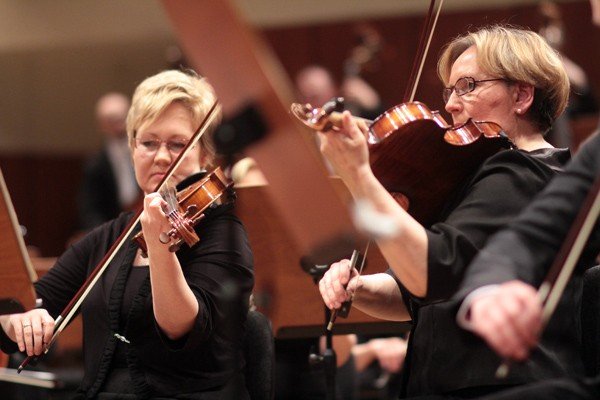 potega-brzmien-klasycznych-i-awangardowych-w-filharmonii-dolnoslaskiej-39613