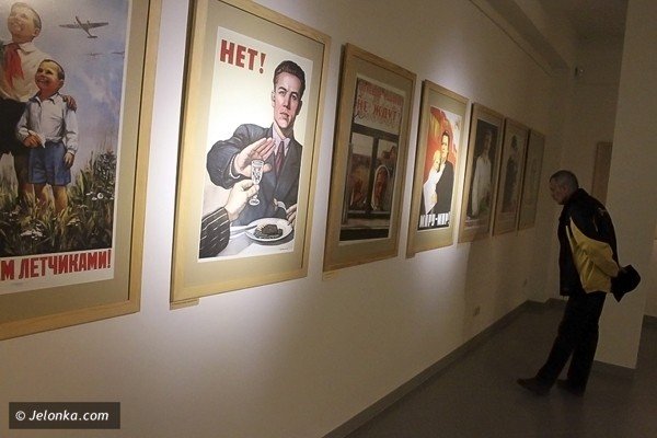 swiat-sie-smieje-lenin-w-1918-roku-i-inne-rosyjskie-plakaty-w-bwa-i-muzeum-karkonoskim-39641