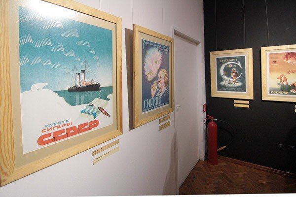 swiat-sie-smieje-lenin-w-1918-roku-i-inne-rosyjskie-plakaty-w-bwa-i-muzeum-karkonoskim-39641