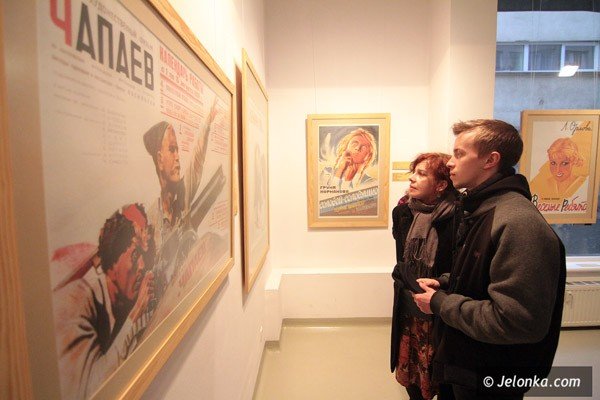 swiat-sie-smieje-lenin-w-1918-roku-i-inne-rosyjskie-plakaty-w-bwa-i-muzeum-karkonoskim-39641